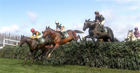 2.20 aintree results|aintree hurdle 2022.